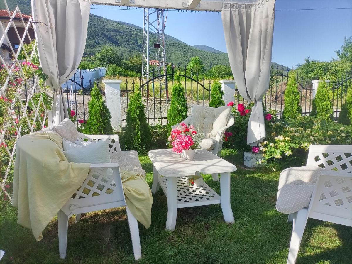Белият Кът Appartement Sapareva Banya Buitenkant foto